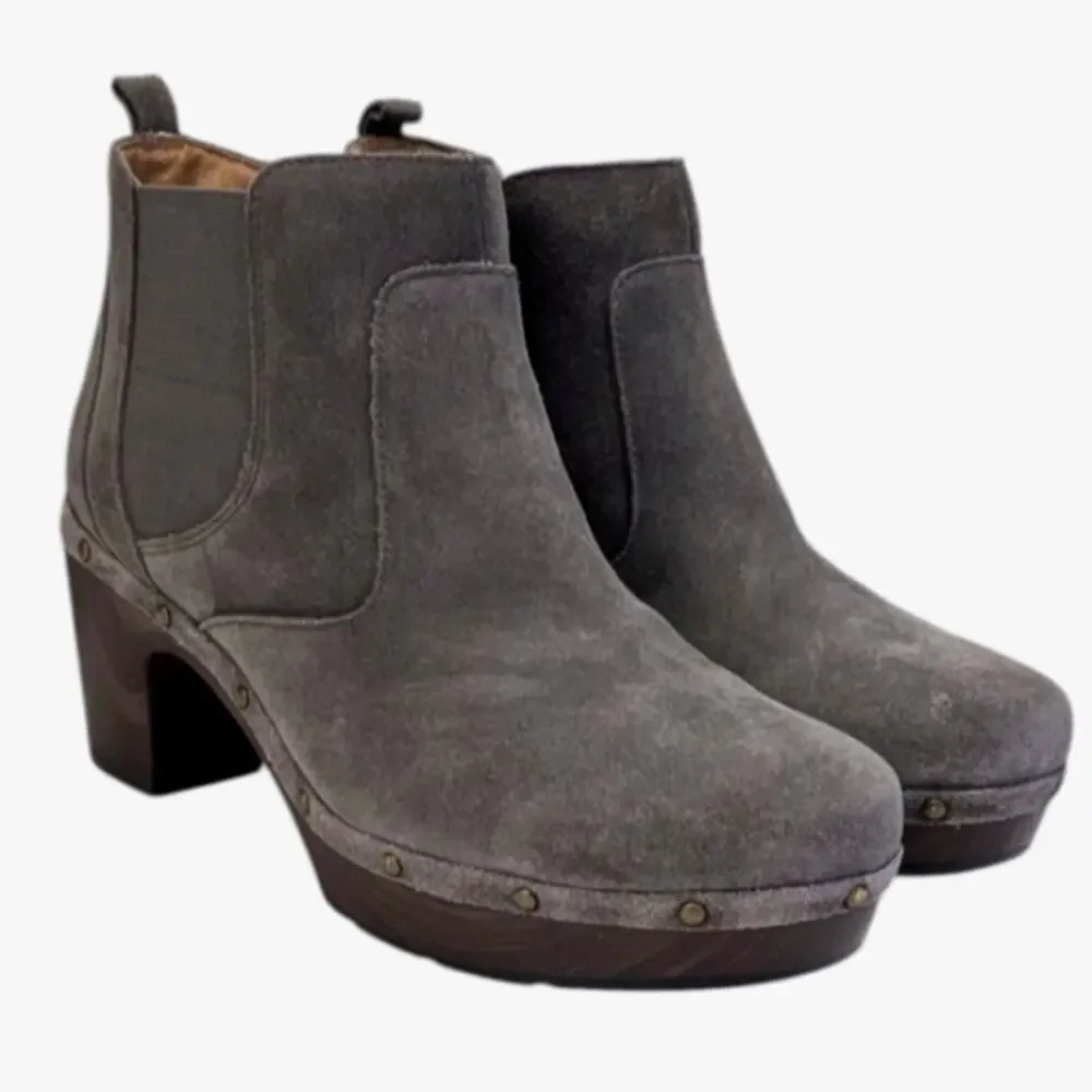 Clarks Ledella Booties Size 11M  EUC   S3774